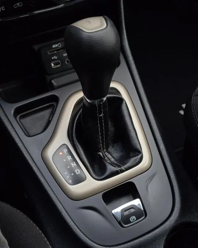 JEEP Cherokee 3.2 V6 Pentastar Active Drive I Automatik Limited