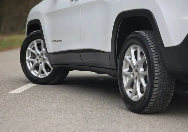 JEEP Cherokee 3.2 V6 Pentastar Active Drive I Automatik Limited