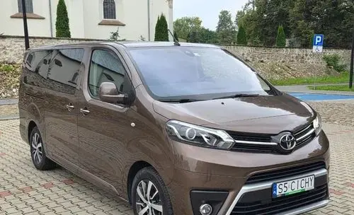 TOYOTA Proace 