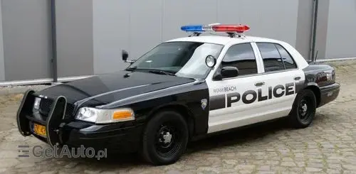 FORD Crown Victoria 