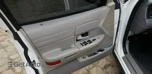 FORD Crown Victoria 