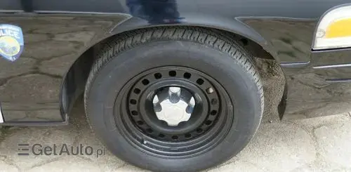 FORD Crown Victoria 