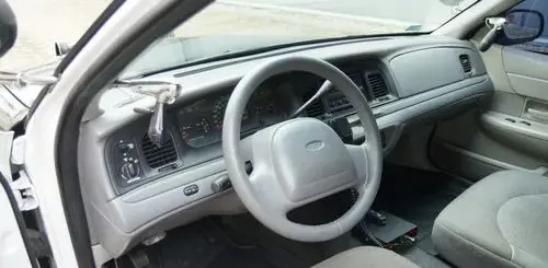 FORD Crown Victoria 