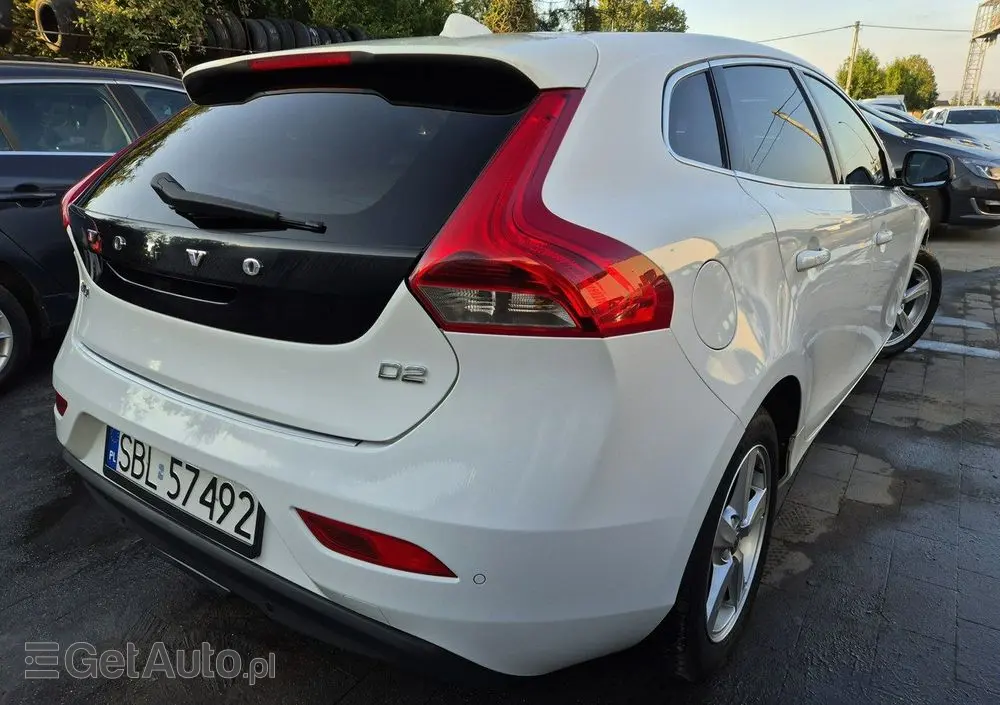 VOLVO V40 D2 Summum