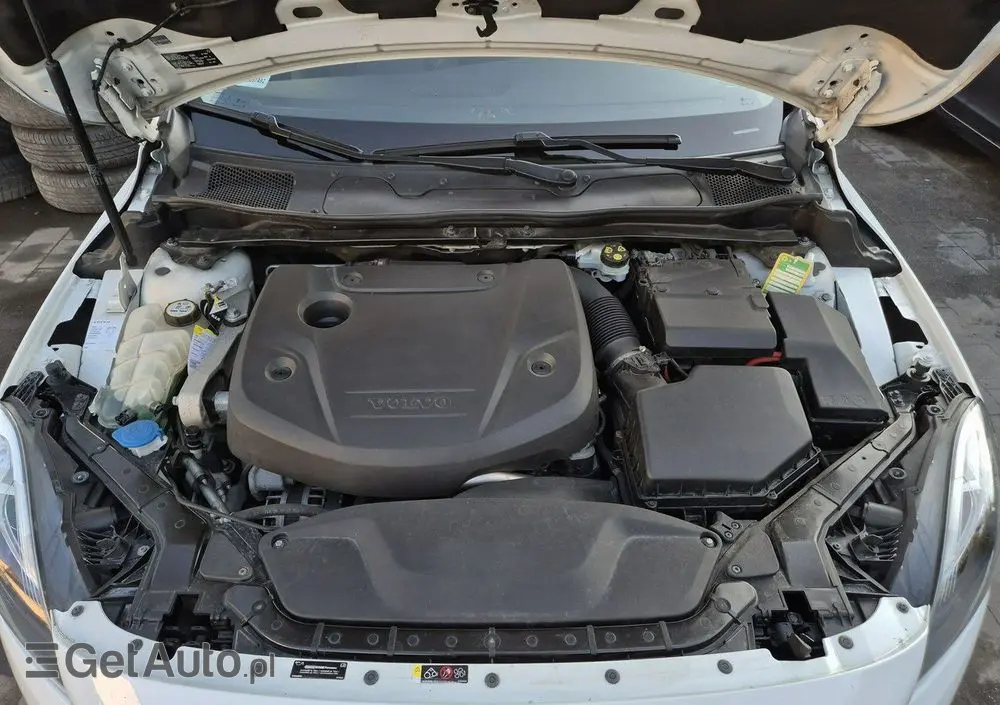 VOLVO V40 D2 Summum