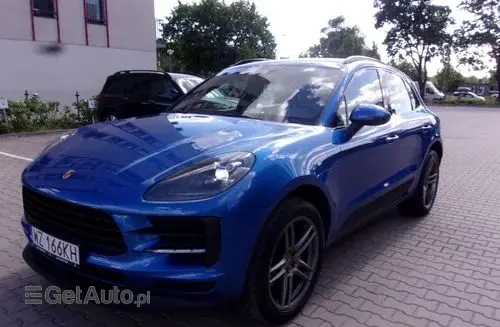 PORSCHE Macan 