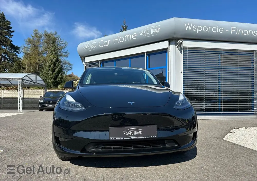 TESLA Model Y RWD