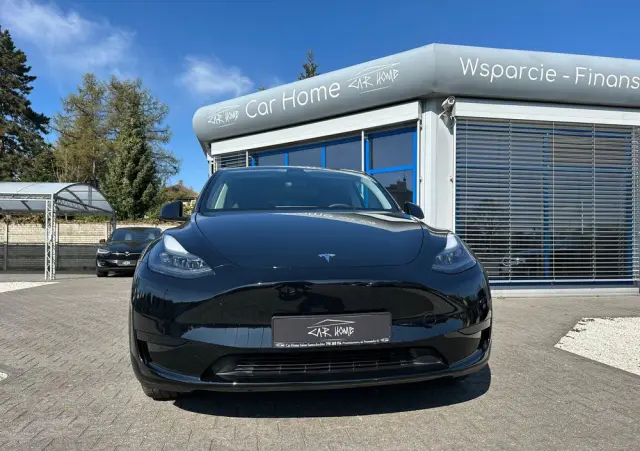 TESLA Model Y RWD