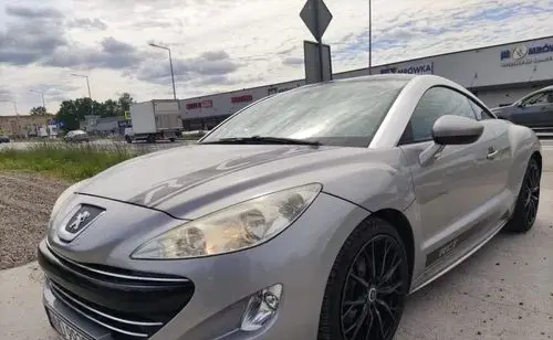 PEUGEOT RCZ 