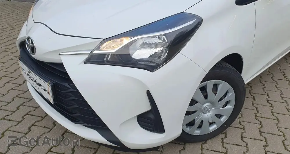 TOYOTA Yaris 1.5 Active