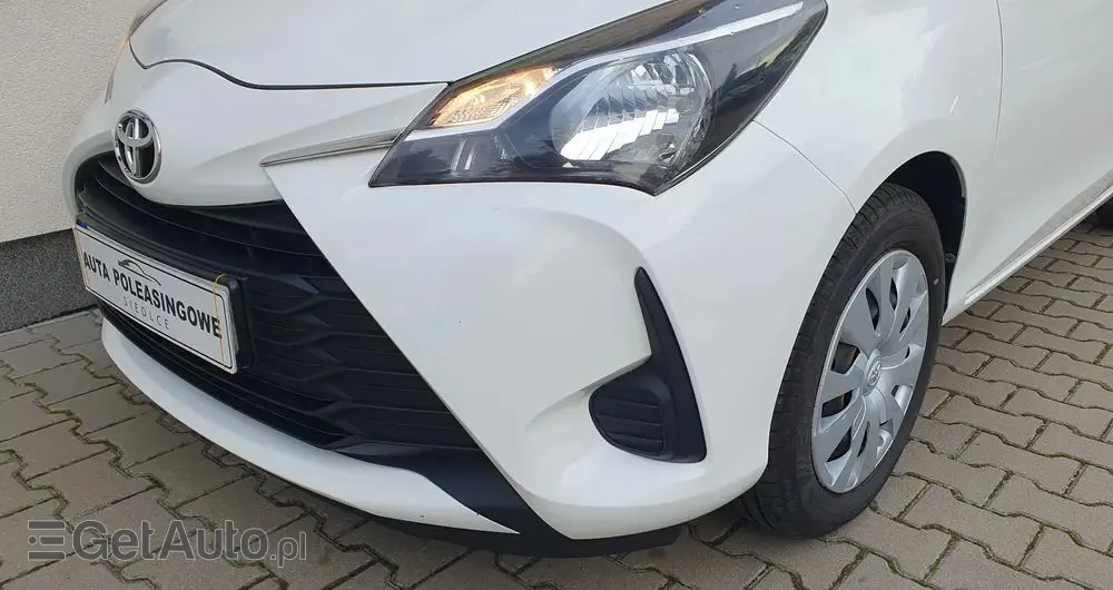 TOYOTA Yaris 1.5 Active