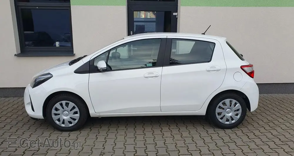 TOYOTA Yaris 1.5 Active