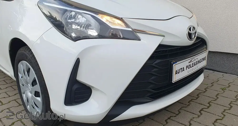 TOYOTA Yaris 1.5 Active