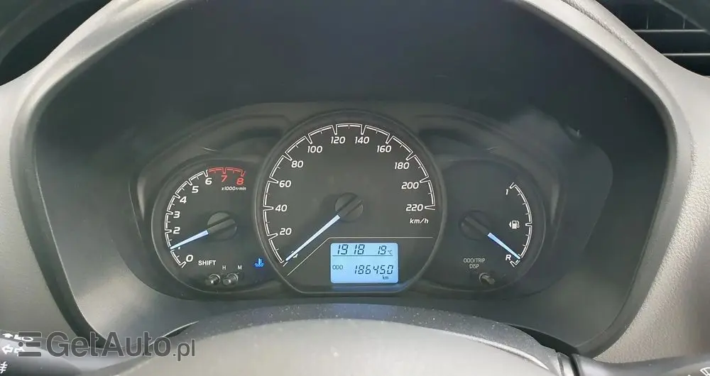 TOYOTA Yaris 1.5 Active