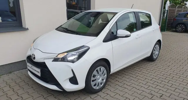 TOYOTA Yaris 1.5 Active