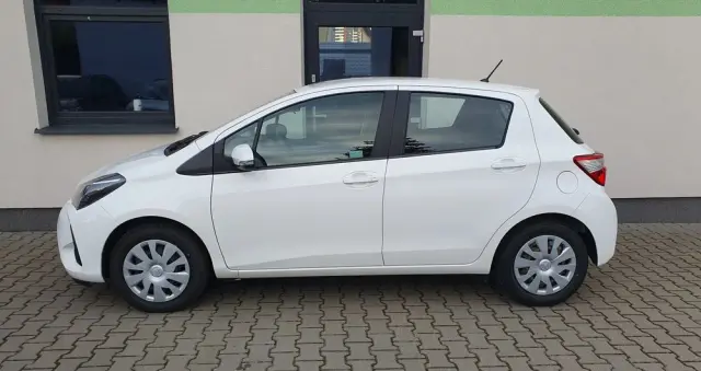 TOYOTA Yaris 1.5 Active