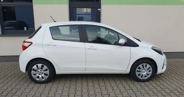 TOYOTA Yaris 1.5 Active