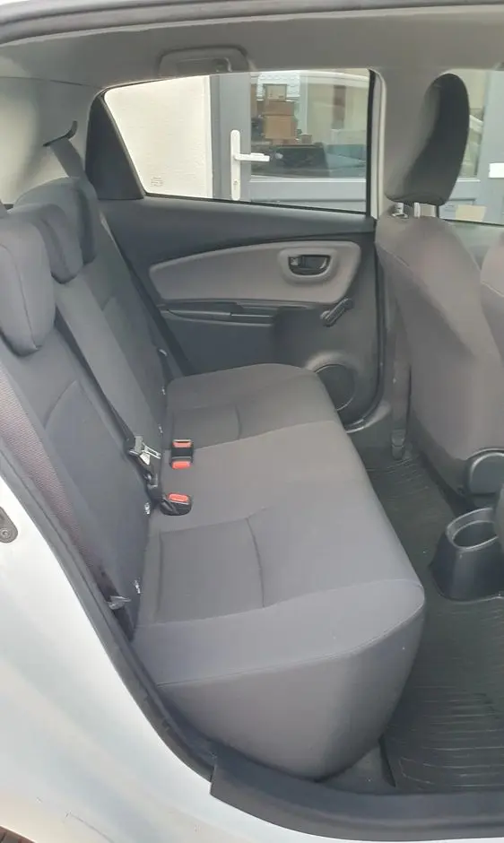 TOYOTA Yaris 1.5 Active