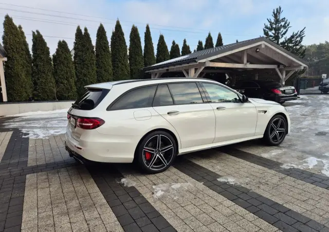 MERCEDES-BENZ Klasa E 