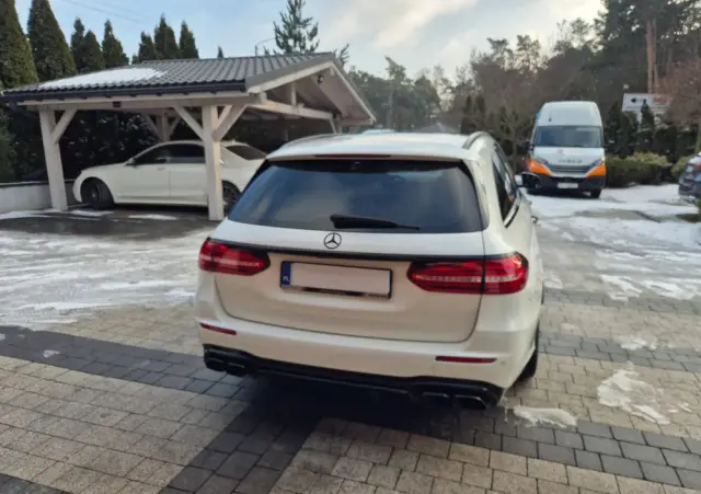 MERCEDES-BENZ Klasa E 