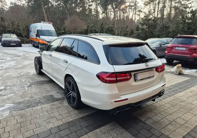 MERCEDES-BENZ Klasa E 