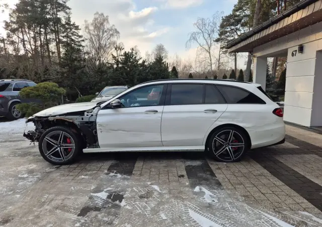 MERCEDES-BENZ Klasa E 