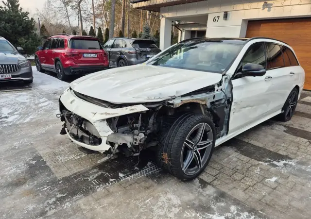 MERCEDES-BENZ Klasa E 