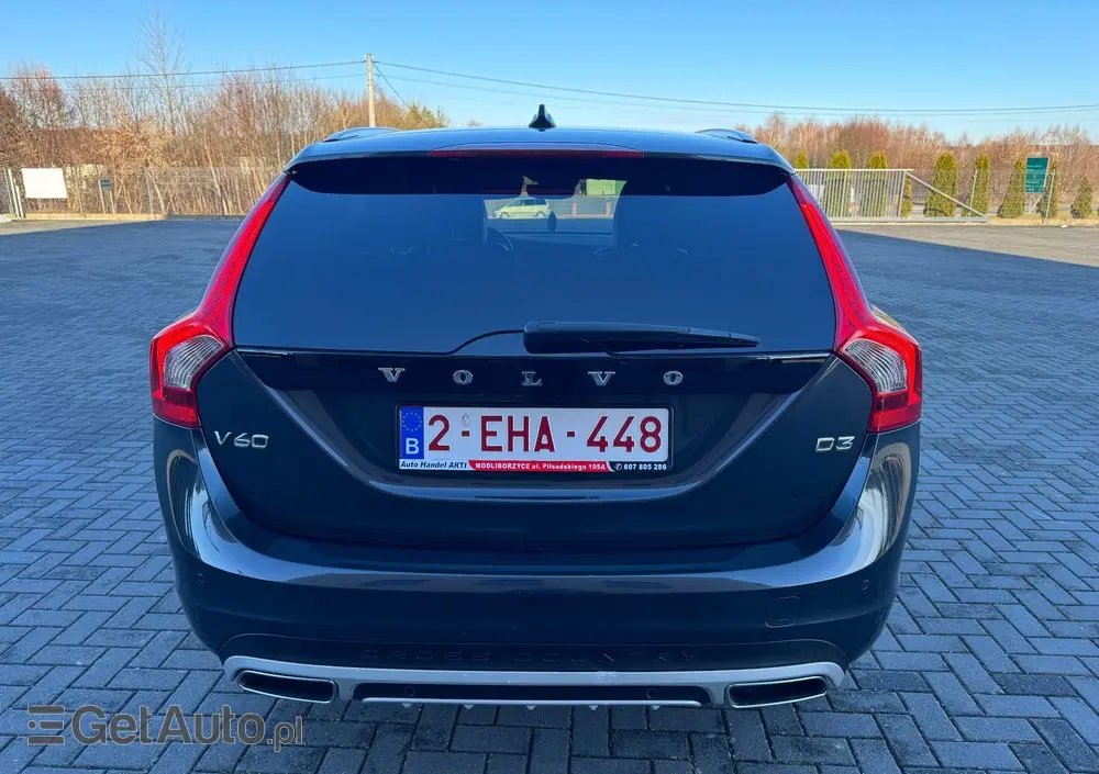 VOLVO V60 Cross Country D3 Momentum