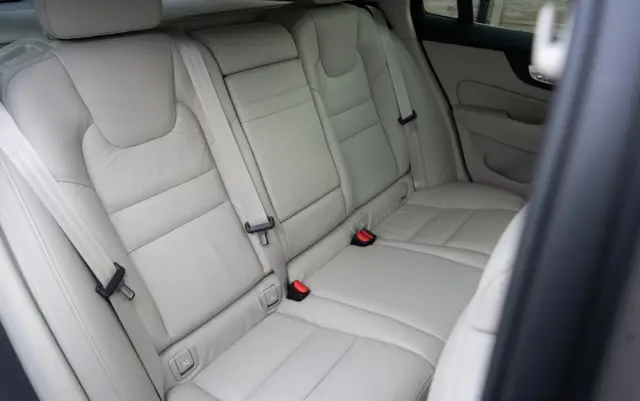 VOLVO V60 B4 B Geartronic Inscription