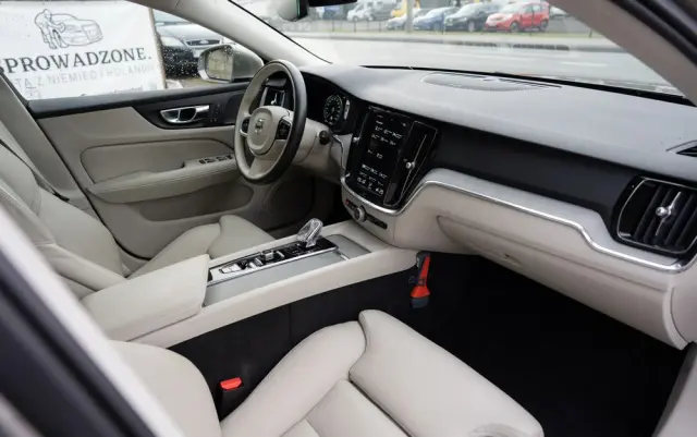 VOLVO V60 B4 B Geartronic Inscription