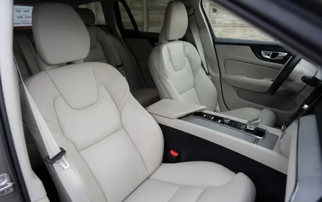 VOLVO V60 B4 B Geartronic Inscription