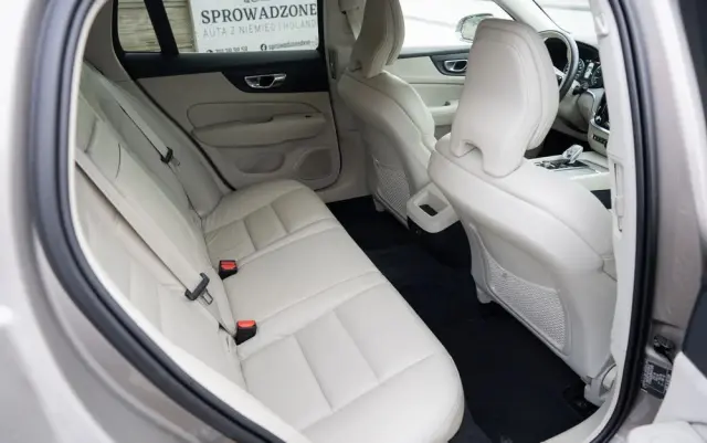 VOLVO V60 B4 B Geartronic Inscription