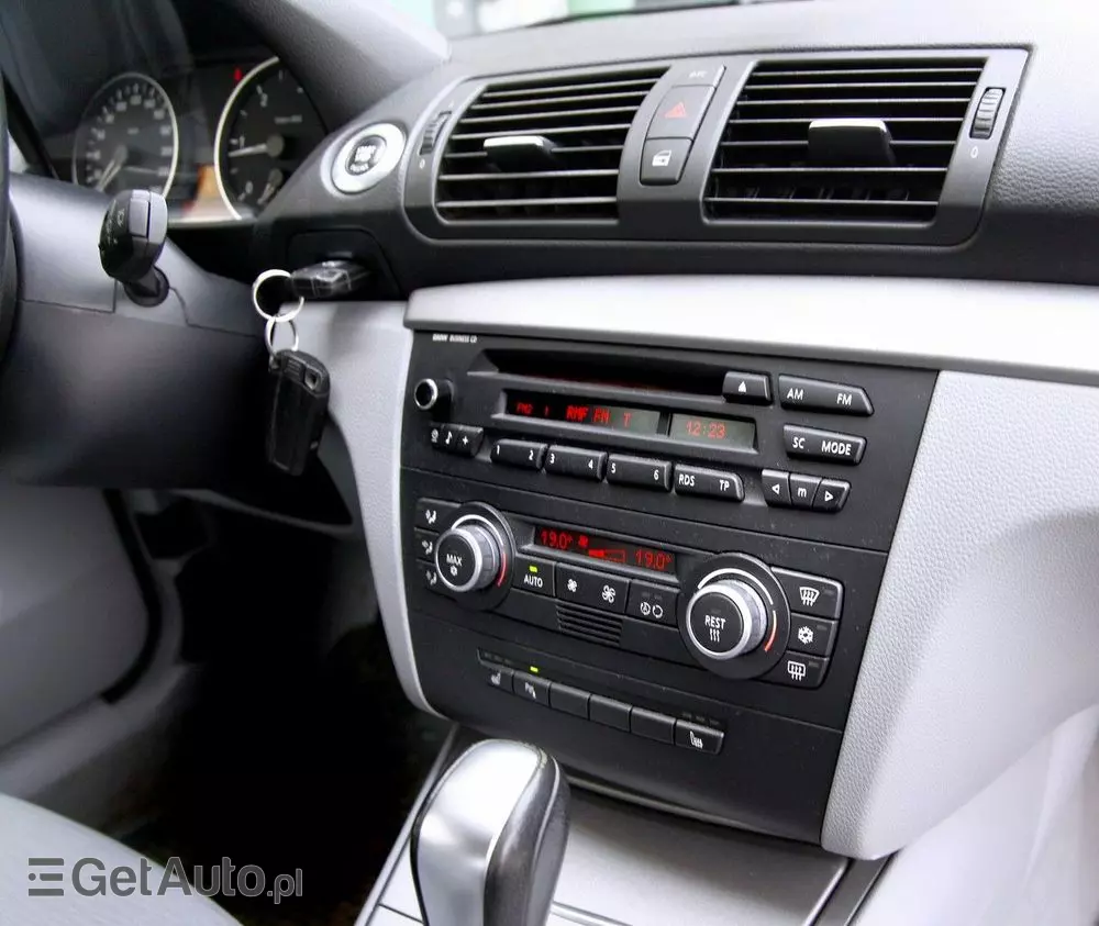 BMW Seria 1 118d Sport Line