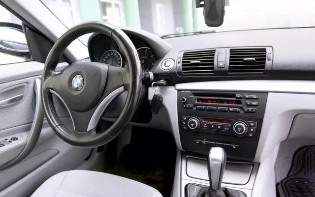 BMW Seria 1 118d Sport Line