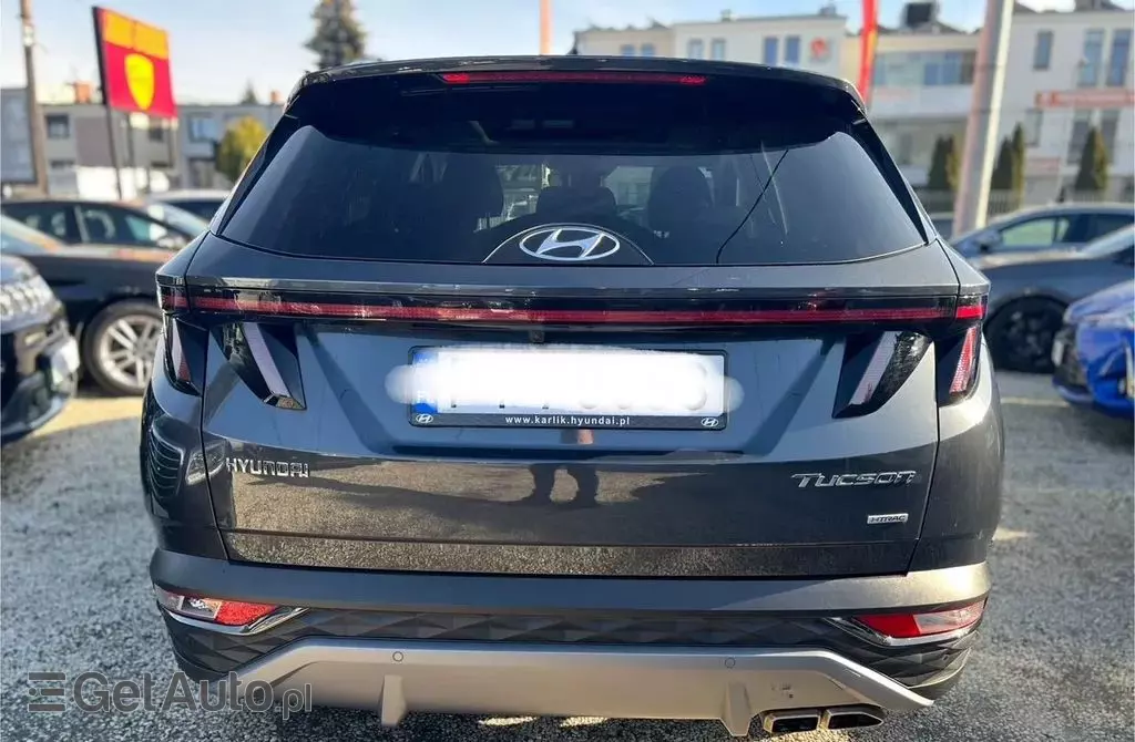 HYUNDAI Tucson 