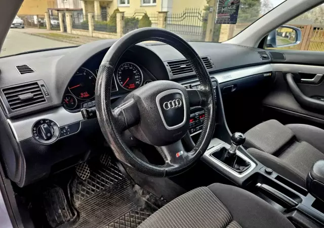 AUDI A4 Avant 1.8 T quattro