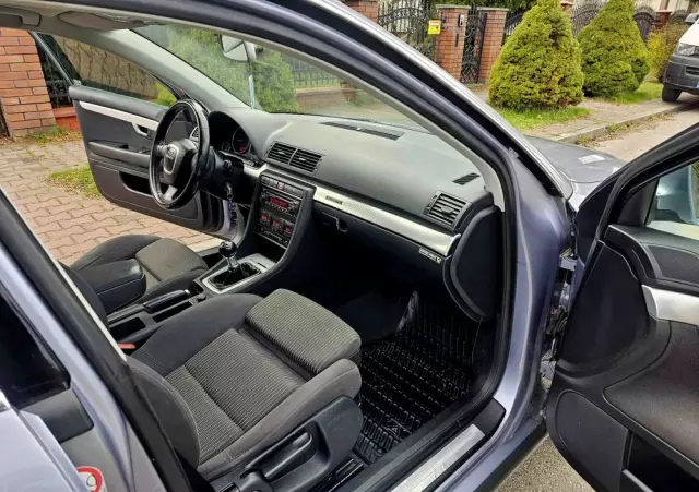 AUDI A4 Avant 1.8 T quattro