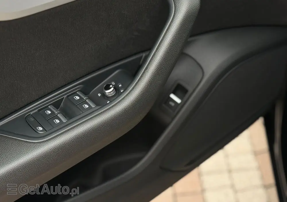 AUDI A4 Avant 2.0 TDI S tronic design