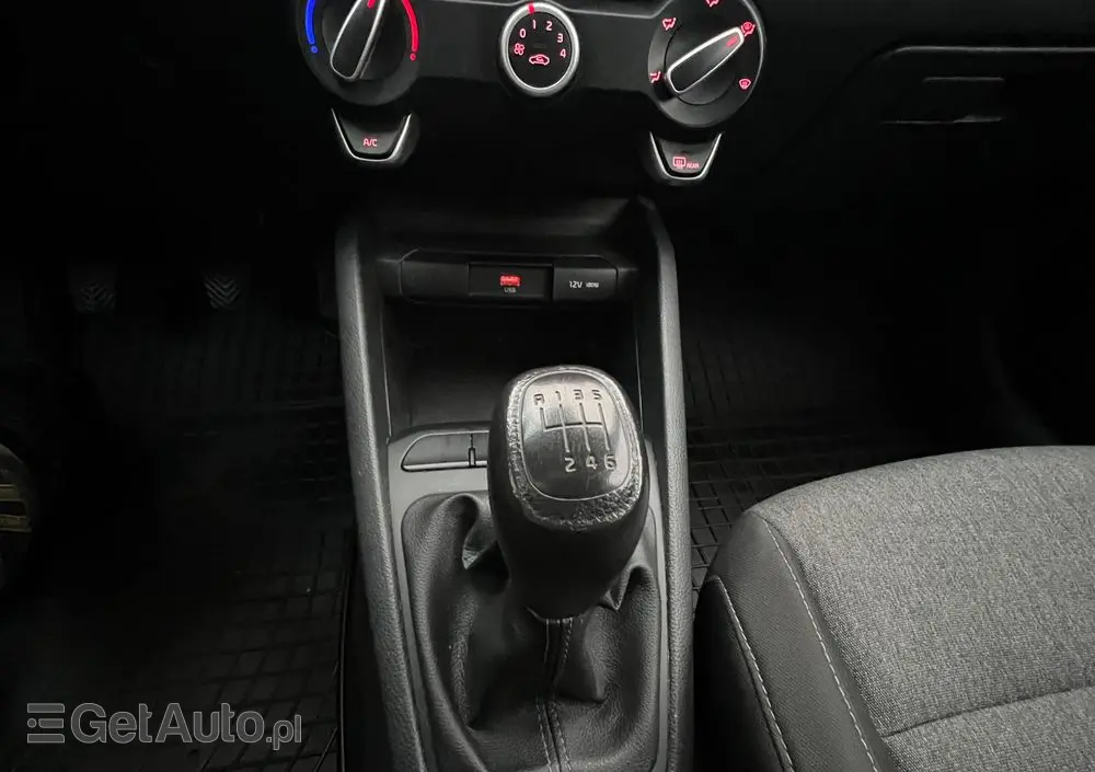 KIA Stonic 1.0 T-GDI M