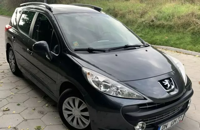 PEUGEOT 207 