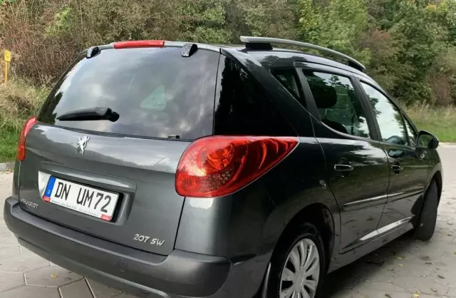 PEUGEOT 207 