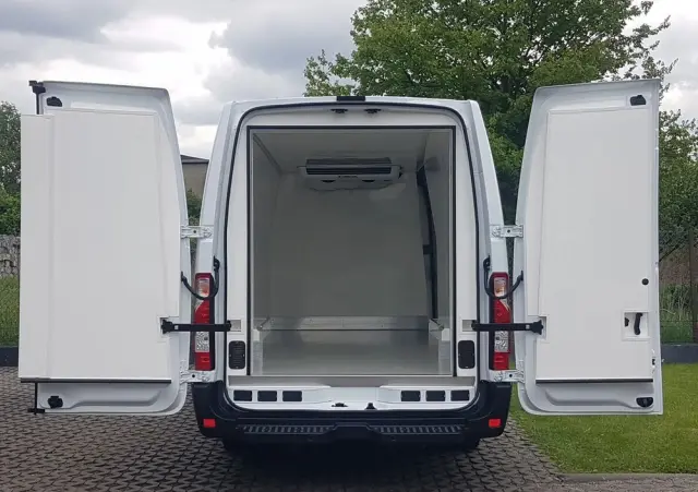 RENAULT MASTER L4H2 CHŁODNIA AGREGAT MROŹNIA IZOTERMA FUNKCJA GRZANIA THERMO KING 