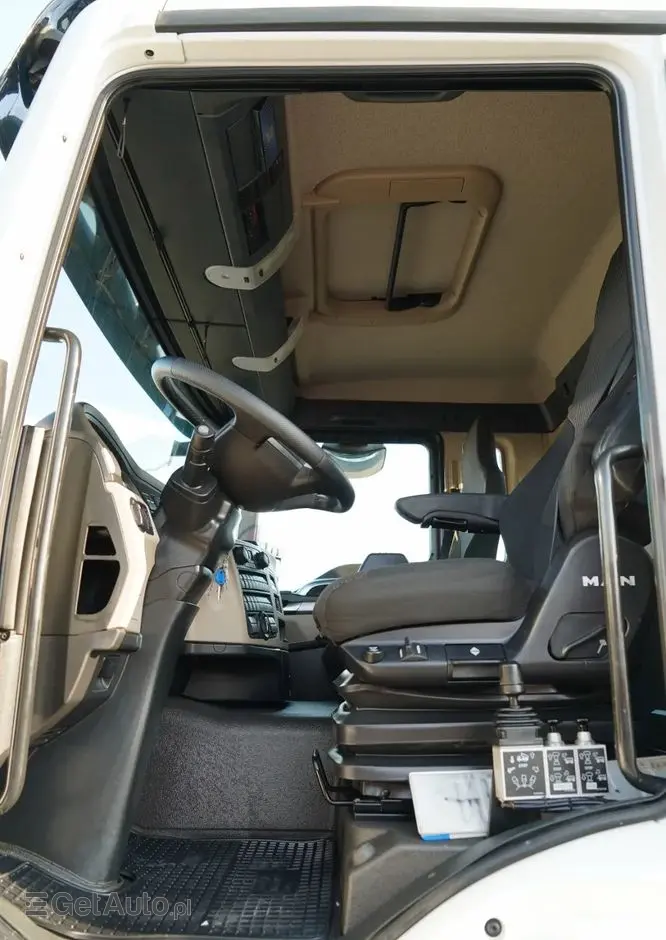 MAN TGS 26.420 / 6x4 / WYWROTKA 2 STRONNA / HYDROBURTA / BORDMATIC + HDS HIAB 188 B-3 / ROTATOR / CHWYTAK / PILOT / EURO 6 