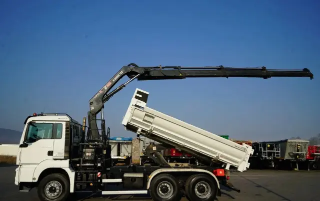 MAN TGS 26.420 / 6x4 / WYWROTKA 2 STRONNA / HYDROBURTA / BORDMATIC + HDS HIAB 188 B-3 / ROTATOR / CHWYTAK / PILOT / EURO 6 