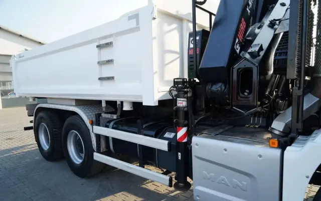 MAN TGS 26.420 / 6x4 / WYWROTKA 2 STRONNA / HYDROBURTA / BORDMATIC + HDS HIAB 188 B-3 / ROTATOR / CHWYTAK / PILOT / EURO 6 