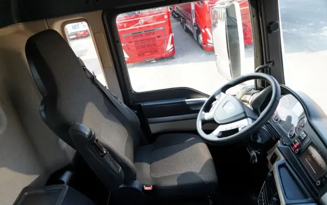 MAN TGS 26.420 / 6x4 / WYWROTKA 2 STRONNA / HYDROBURTA / BORDMATIC + HDS HIAB 188 B-3 / ROTATOR / CHWYTAK / PILOT / EURO 6 