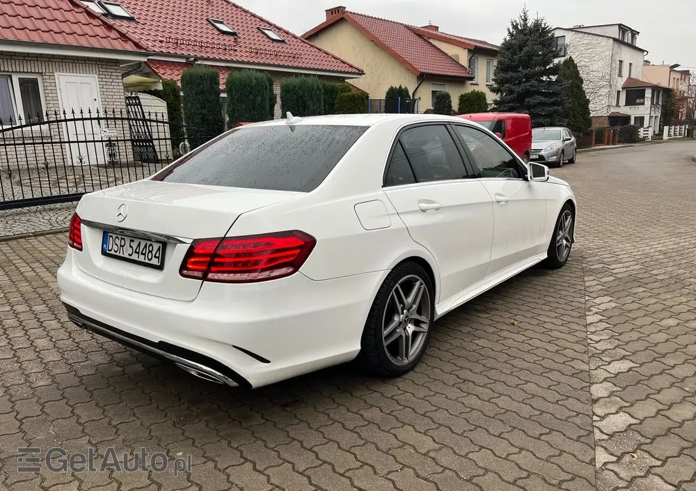 MERCEDES-BENZ Klasa E 220 CDI BlueEff Avantgarde
