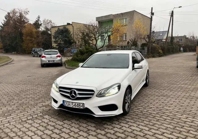 MERCEDES-BENZ Klasa E 220 CDI BlueEff Avantgarde