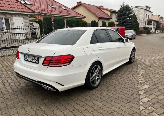 MERCEDES-BENZ Klasa E 220 CDI BlueEff Avantgarde