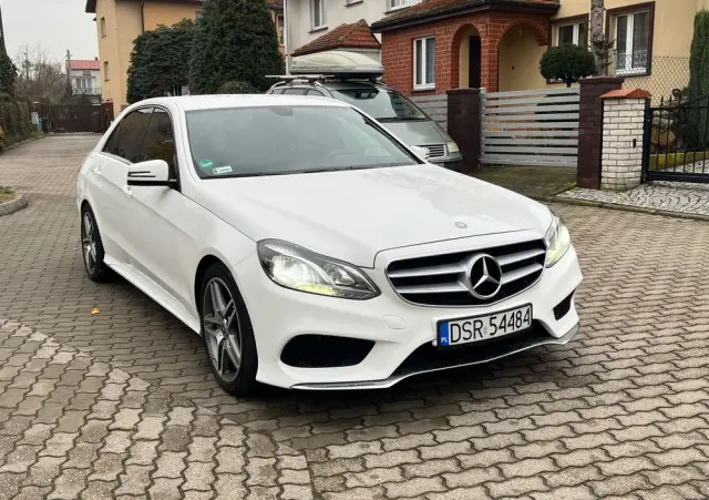 MERCEDES-BENZ Klasa E 220 CDI BlueEff Avantgarde